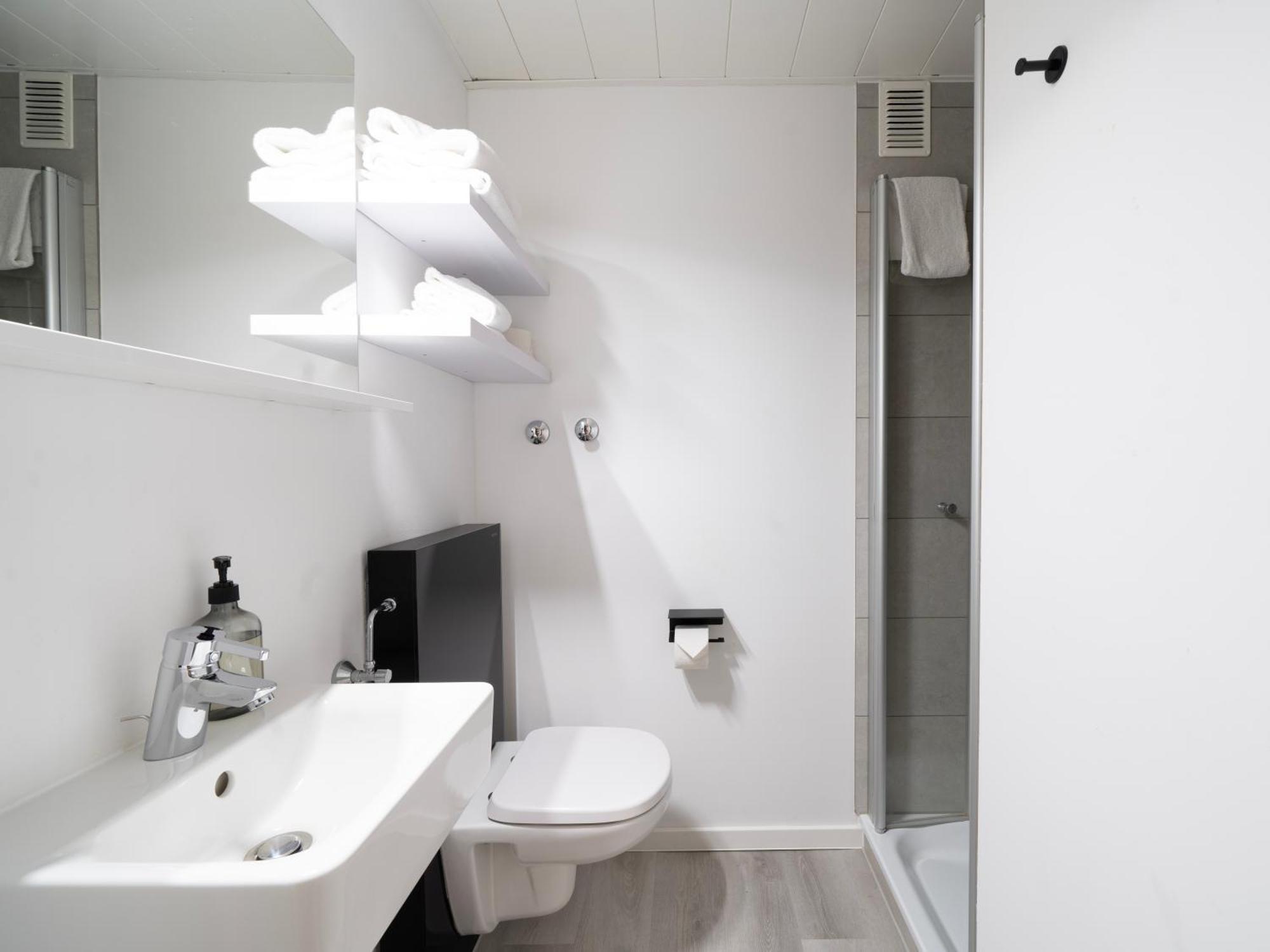 Juststay Muelheim Hotel & Apartments มึลไฮม์ อันแดร์ รัวร์ ภายนอก รูปภาพ
