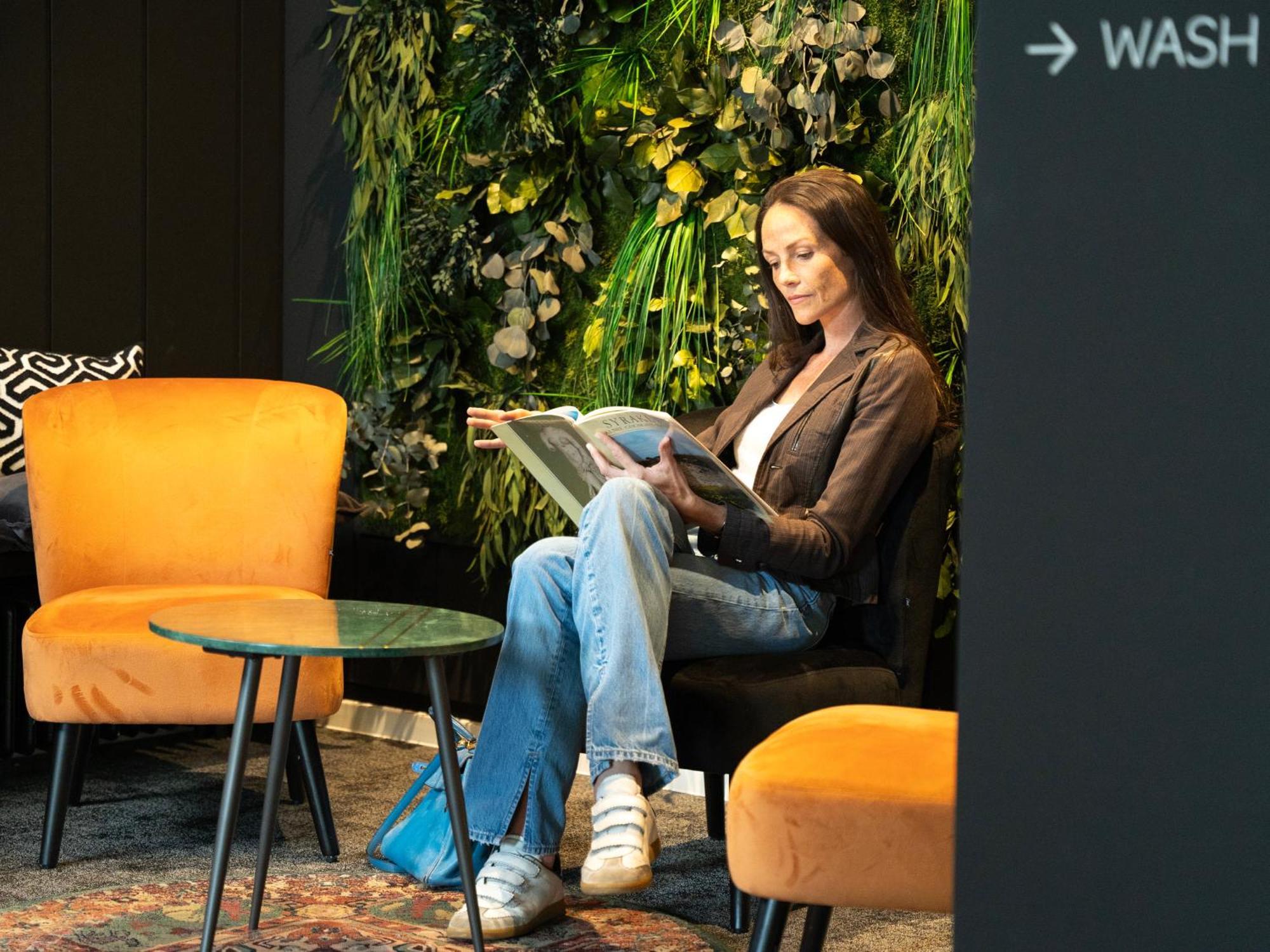 Juststay Muelheim Hotel & Apartments มึลไฮม์ อันแดร์ รัวร์ ภายนอก รูปภาพ